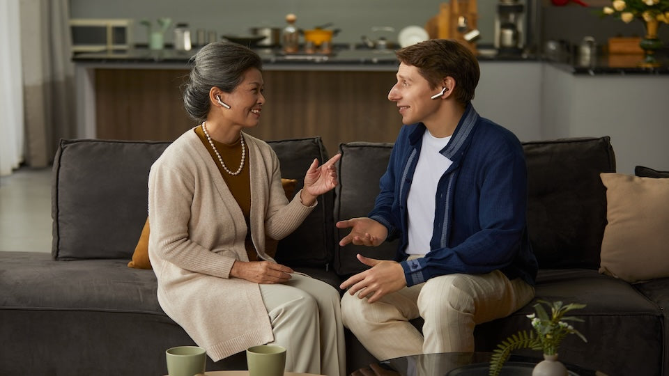 Which Translation Earbuds Work Best for Multilingual Families: 2026 Comparison